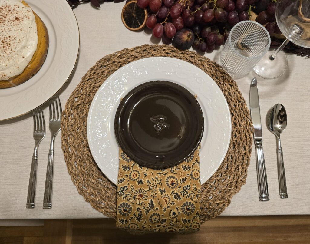 Thanksgiving table 